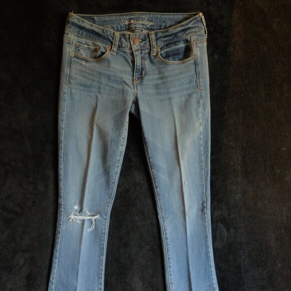 American Eagle Jeans - Picture 2 of 6